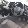 toyota c-hr 2018 quick_quick_DAA-ZYX10_ZYX10-2129232 image 5