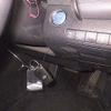 toyota camry 2021 CFJ1735884 image 9