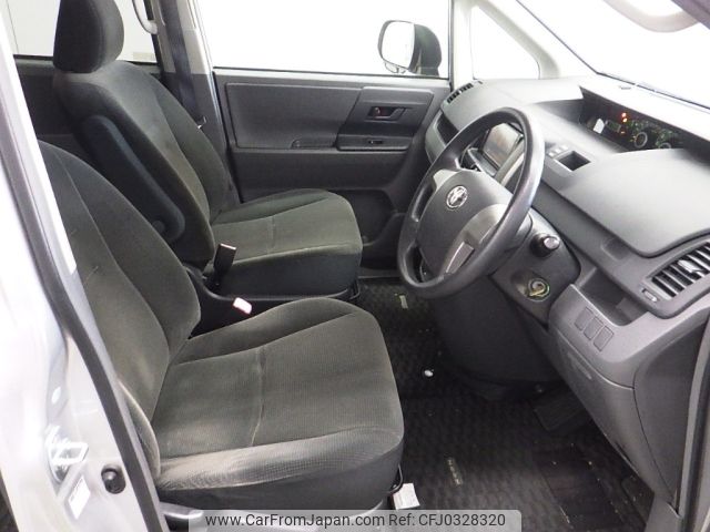 toyota noah 2007 NIKYO_EX55584 image 2