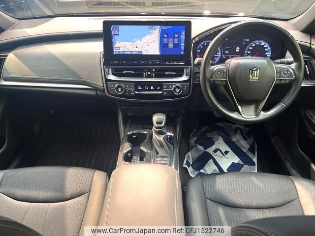 toyota crown 2021 CFJ1522746 image 2