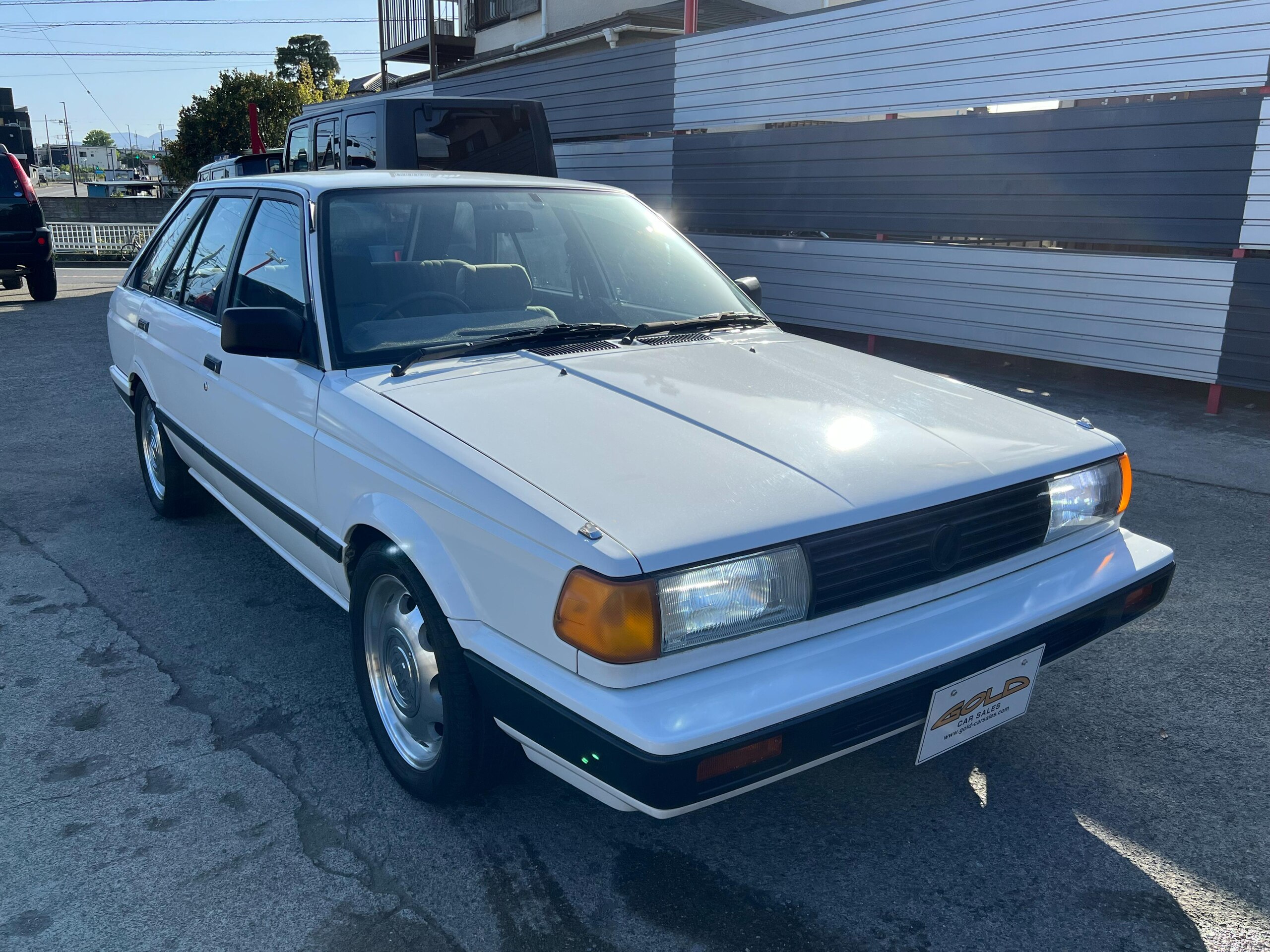 1990 Nissan Sunny California 2WD - Car Price $9,301