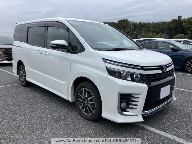 toyota voxy 2014 quick_quick_DBA-ZRR85W_ZRR85-0018115 image 1