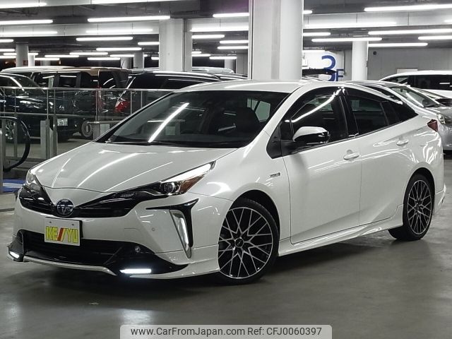 toyota prius 2019 -TOYOTA--Prius DAA-ZVW51--ZVW51-6137504---TOYOTA--Prius DAA-ZVW51--ZVW51-6137504- image 1
