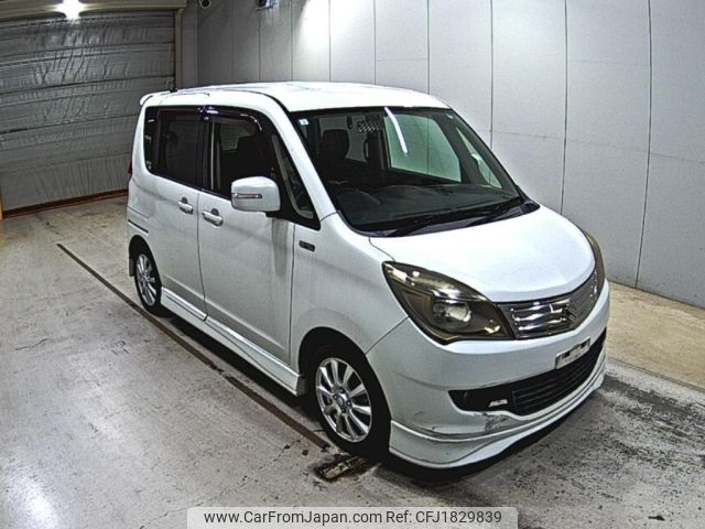suzuki solio 2013 CFJ1829839 image 1
