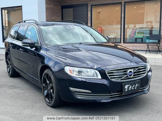 volvo v70 2016 quick_quick_BB420W_YV1BW41MOG1368655 image 1