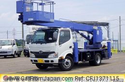 hino dutro 2012 CFJ1371115