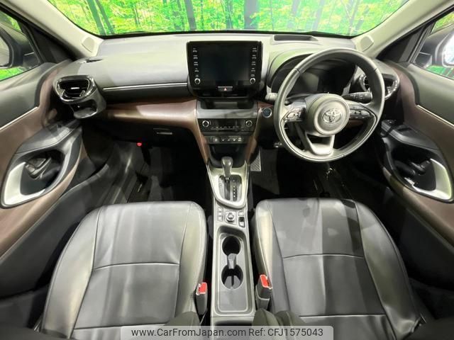 toyota yaris-cross 2020 CFJ1575043 image 2