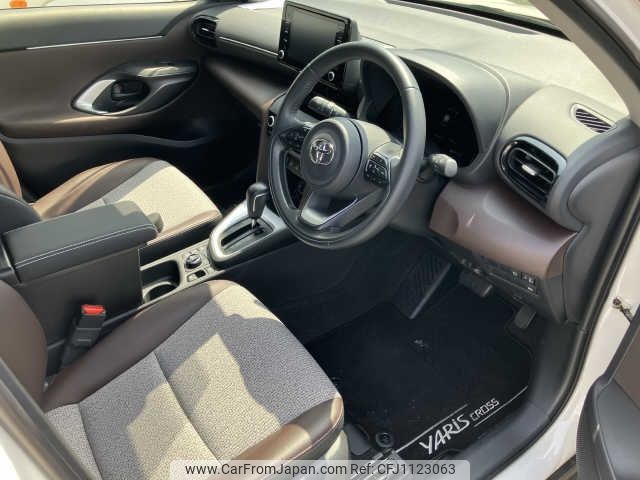 toyota yaris-cross 2021 -TOYOTA--Yaris Cross 6AA-MXPJ15--MXPJ15-2004014---TOYOTA--Yaris Cross 6AA-MXPJ15--MXPJ15-2004014- image 2