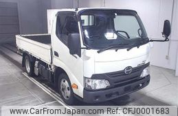 hino dutro 2017 -HINO--Hino Dutoro XZU675M-0007915---HINO--Hino Dutoro XZU675M-0007915-