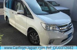 nissan serena 2011 TE1728