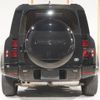 land-rover defender 2023 CFJ1848103 image 10