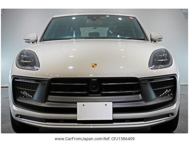 porsche macan 2022 CFJ1586409 image 2