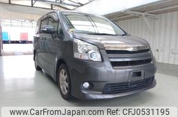 toyota noah 2008 ENHANCEAUTO_1_ea291569