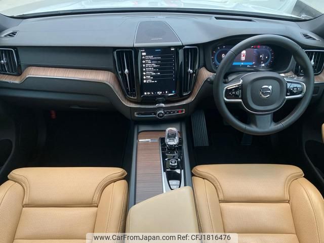 volvo xc60 2023 CFJ1816476 image 2