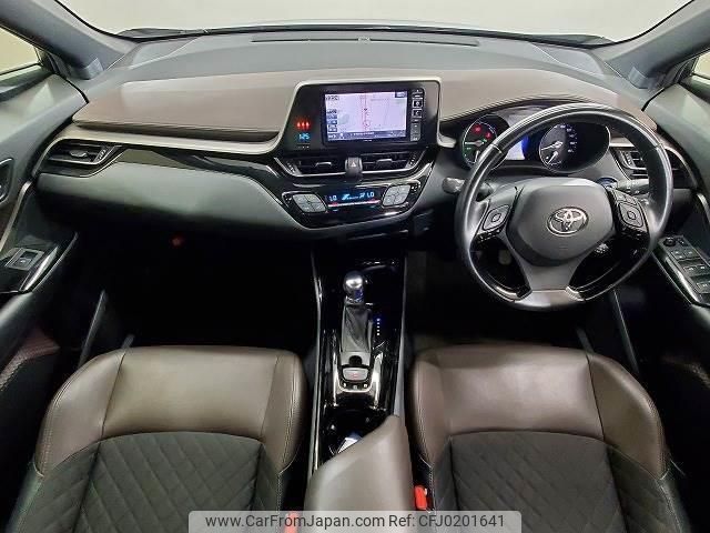 toyota c-hr 2017 quick_quick_DAA-ZYX10_ZYX10-2085172 image 2