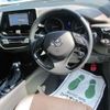 toyota c-hr 2017 quick_quick_DAA-ZYX10_ZYX10-2057464 image 16