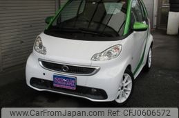 smart fortwo 2014 -SMART--Smart Fortwo ZAA-451390--WME4513902K740081---SMART--Smart Fortwo ZAA-451390--WME4513902K740081-