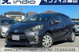 toyota aqua 2013 CFJ0443438