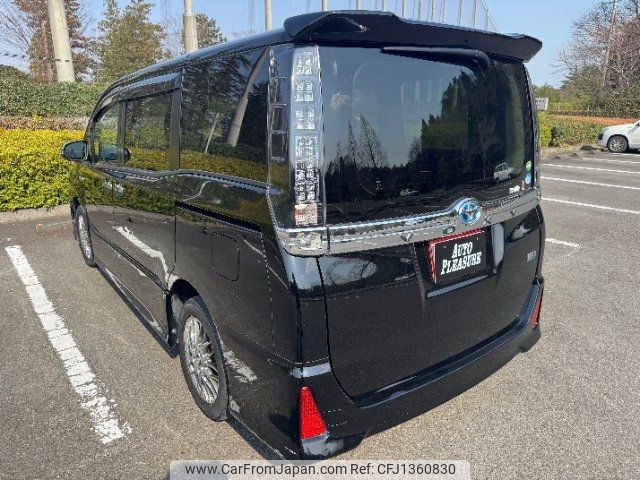 toyota voxy 2016 -TOYOTA--Voxy ZWR80W--0215577---TOYOTA--Voxy ZWR80W--0215577- image 2
