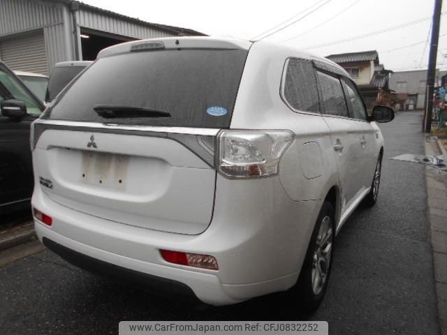 mitsubishi outlander-phev 2014 -MITSUBISHI--Outlander PHEV GG2W--GG2W-0011261---MITSUBISHI--Outlander PHEV GG2W--GG2W-0011261- image 2