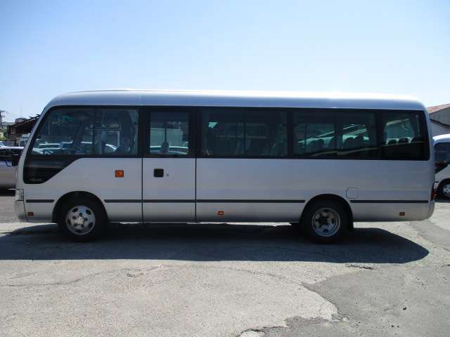 toyota coaster 2011 376 image 2