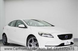 volvo v40 2014 -VOLVO--Volvo V40 MB4164T--E2137583---VOLVO--Volvo V40 MB4164T--E2137583-