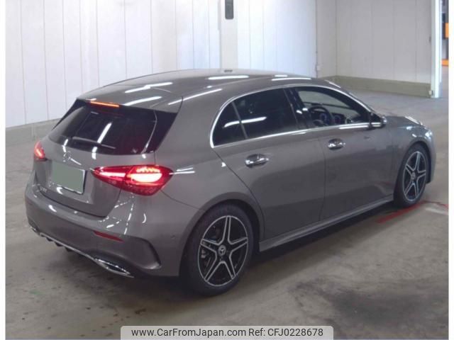 mercedes-benz a-class 2023 quick_quick_5BA-177084_W1K1770842V172042 image 2