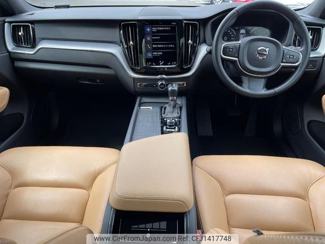 volvo xc60 2018 quick_quick_UB420XC_YV1UZ10MCJ1035983 image 2