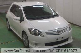 toyota auris 2010 CFJ1613377