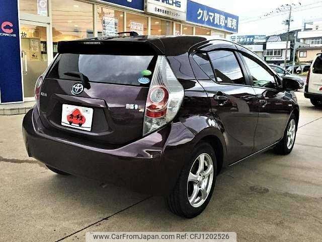 toyota aqua 2014 504928-929736 image 2