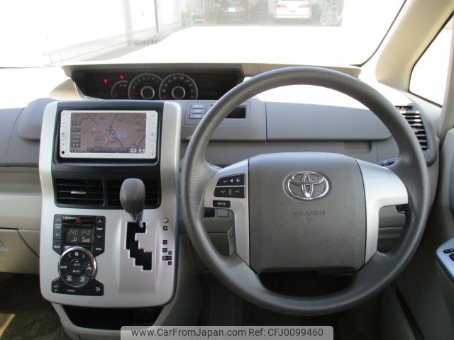 toyota noah 2013 -TOYOTA--Noah DBA-ZRR70G--ZRR70-058543---TOYOTA--Noah DBA-ZRR70G--ZRR70-058543- image 2