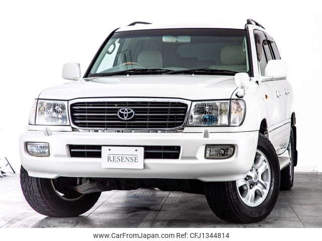 toyota land-cruiser-wagon 2003 -TOYOTA--Land Cruiser Wagon GH-UZJ100W--UZJ100-0146662---TOYOTA--Land Cruiser Wagon GH-UZJ100W--UZJ100-0146662- image 1