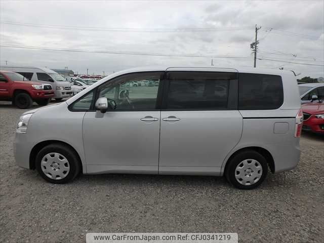 toyota noah 2008 NIKYO_SG85034 image 2