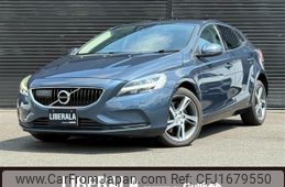 volvo v40 2018 CFJ1679550