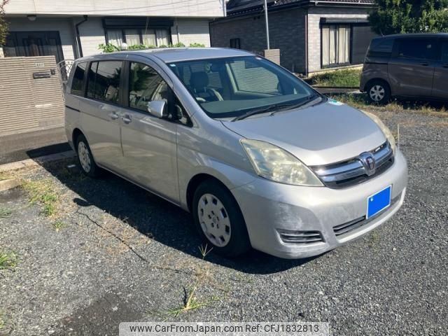 toyota isis 2012 CFJ1832813 image 1