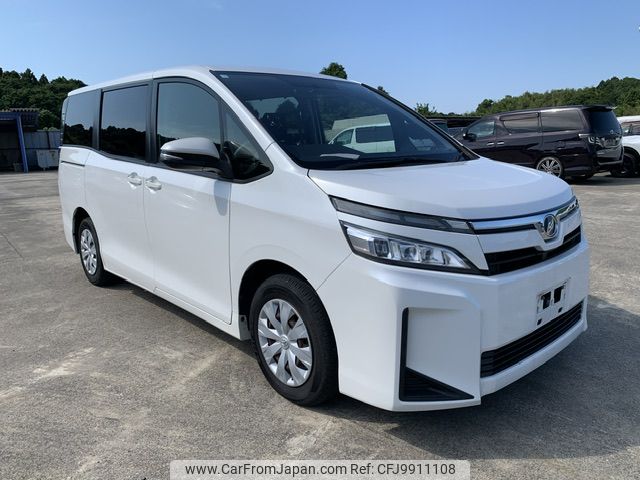 toyota voxy 2018 NIKYO_HB15387 image 1