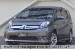 toyota isis 2012 CFJ1792450