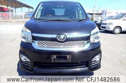 toyota voxy 2013 CFJ1482686
