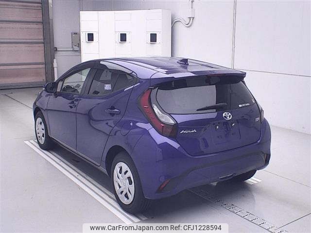 toyota aqua 2022 -TOYOTA--AQUA MXPK11-2046960---TOYOTA--AQUA MXPK11-2046960- image 2
