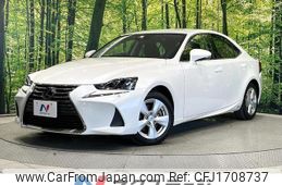 lexus is 2019 CFJ1708737