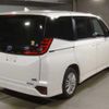 toyota noah 2023 quick_quick_6AA-ZWR90W_0118678 image 4
