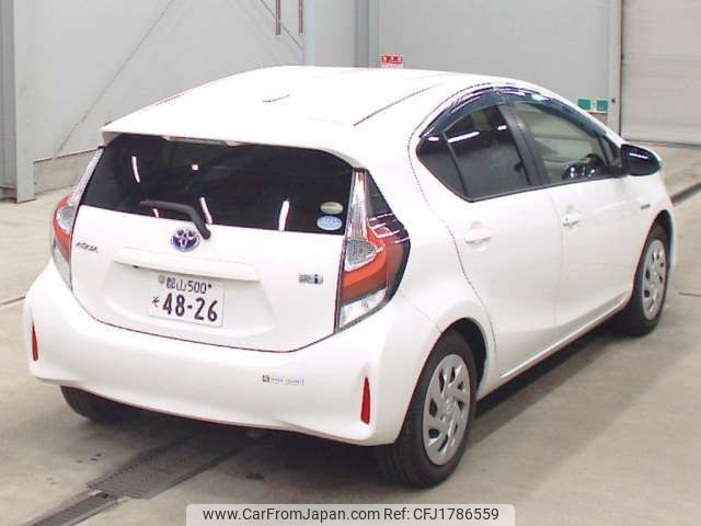 toyota aqua 2018 CFJ1786559 image 2