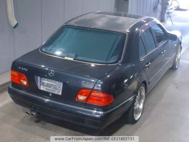 mercedes-benz e-class 1995 CFJ1802131 image 2