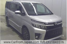 toyota voxy 2014 CFJ1843516