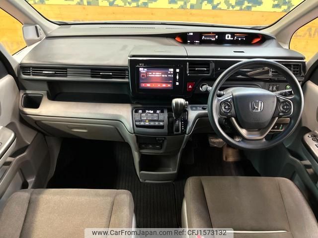 honda stepwagon 2015 CFJ1573132 image 2