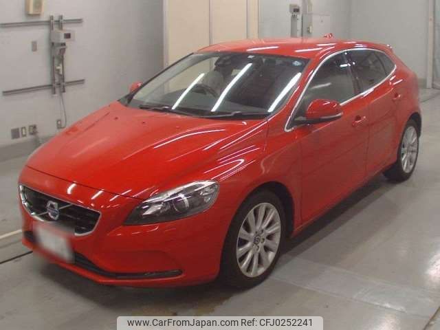 volvo v40 2015 -VOLVO 【柏 300ﾈ 67】--Volvo V40 DBA-MB4154T--YV1MV2920G2276954---VOLVO 【柏 300ﾈ 67】--Volvo V40 DBA-MB4154T--YV1MV2920G2276954- image 1