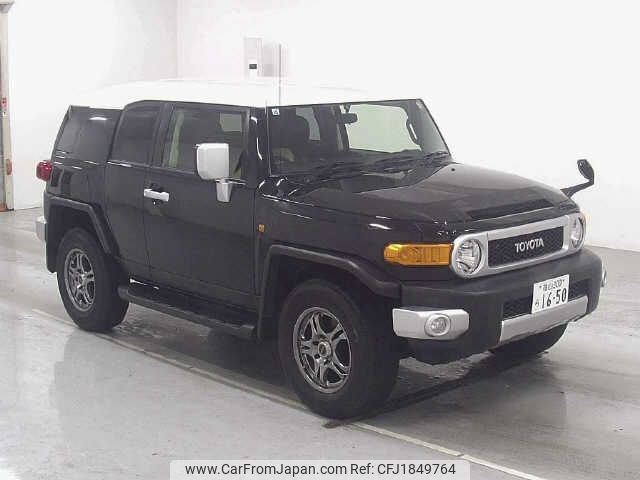 toyota fj-cruiser 2017 CFJ1849764 image 1