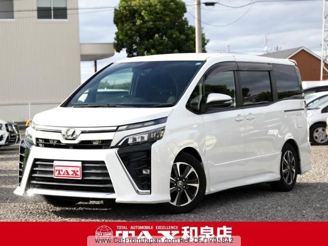 toyota voxy 2017 CFJ1705842 image 1
