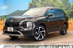 mitsubishi outlander-phev 2023 CFJ1802903