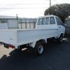 toyota-townace-truck-2003-5126-car_b935c469-dba1-4f83-9f46-8d52041f8b6d